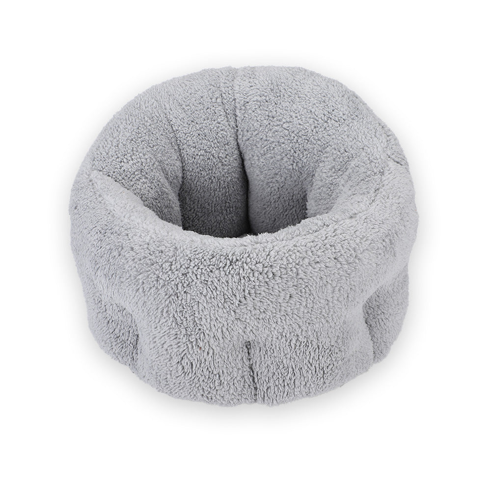 Plush pet bed for dogs and cats