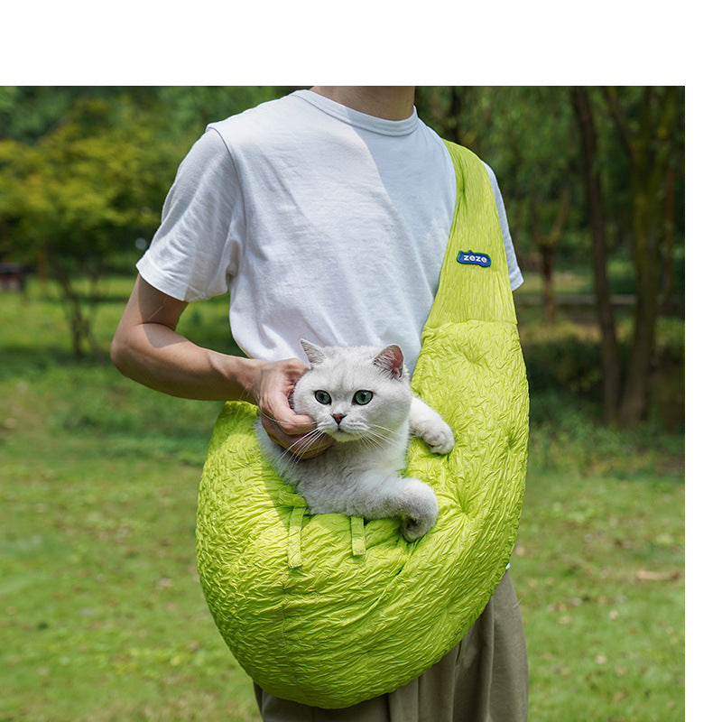 Green pet carrier bag detail view