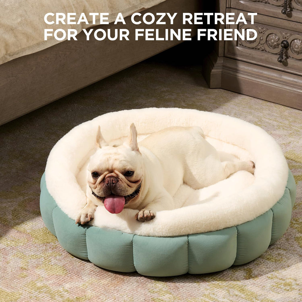 Close-up of the pet bed's soft faux fur texture